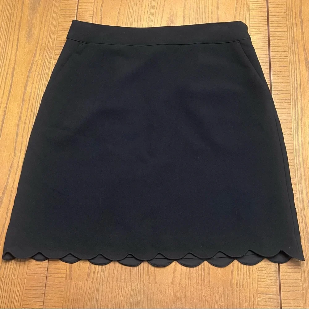 Premise Scalloped Hem Stretch Lined A-Line Mini Skirt Black Size 10‎ NEW